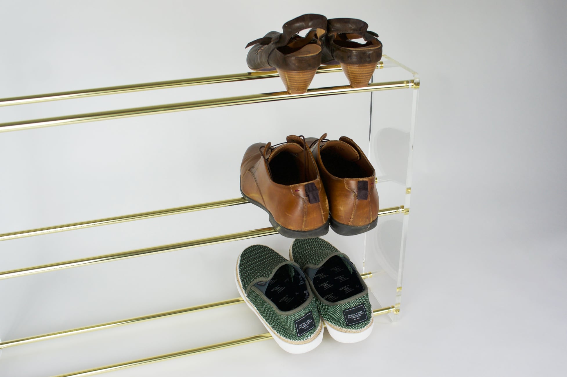 Schuhregal  messing Glas Shoe Rack brass and glass large Schuhe Aufbewahrung Garderobe acrylic acrylglas plexiglas handmade in Deutschland minimalistisch minimalism