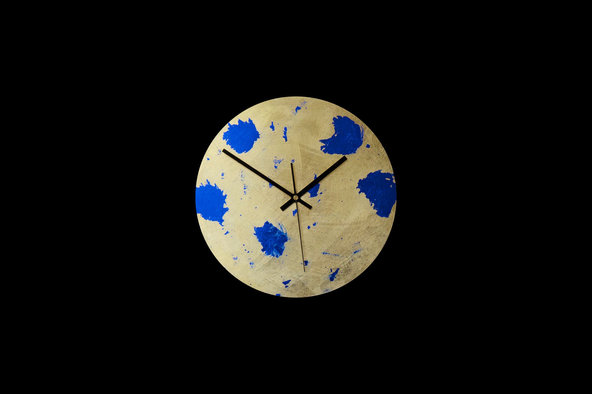 Gold and Blue - Wanduhr - Einzelstück