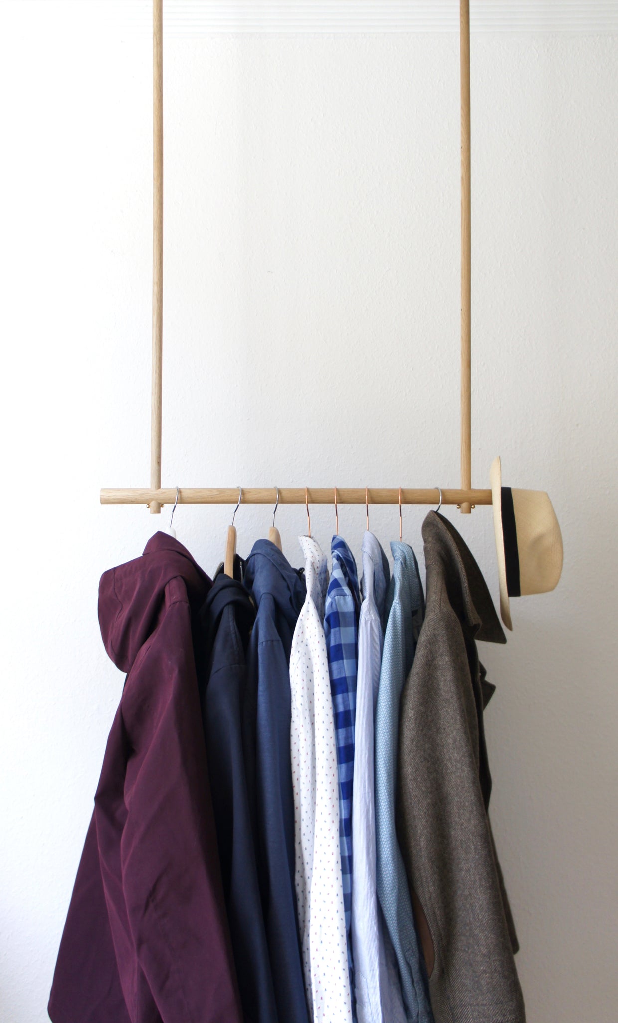 Oak Wood Clothes Hanger Wardrobe Hänger Garderobe Eiche Design Holz Garderobe Kleiderschrank minimalism minimalistic elegant Hängegarderobe